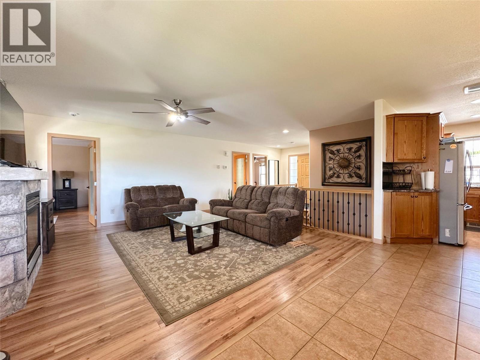 4005 Fairwinds Drive, Osoyoos, British Columbia  V0H 1V4 - Photo 11 - 10384023