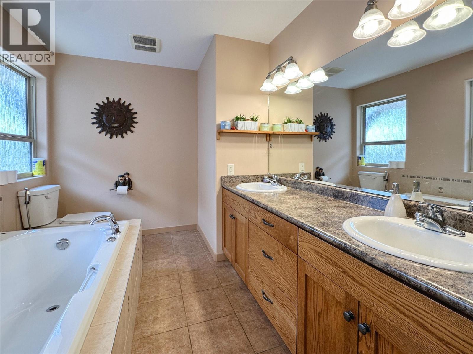 4005 Fairwinds Drive, Osoyoos, British Columbia  V0H 1V4 - Photo 20 - 10384023