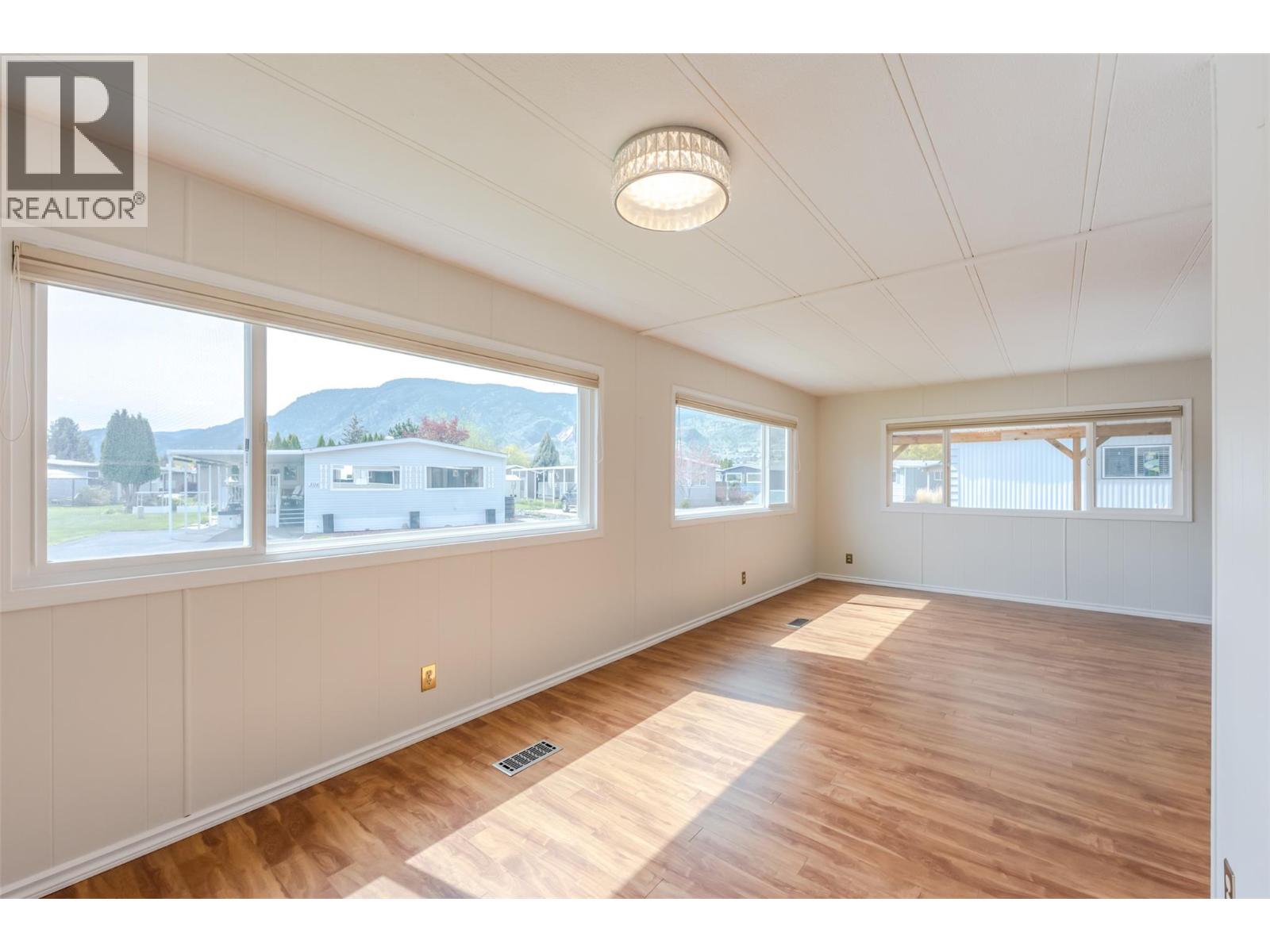 321 Yorkton Avenue Unit# 318, Penticton, British Columbia  V2A 3V6 - Photo 11 - 10383816