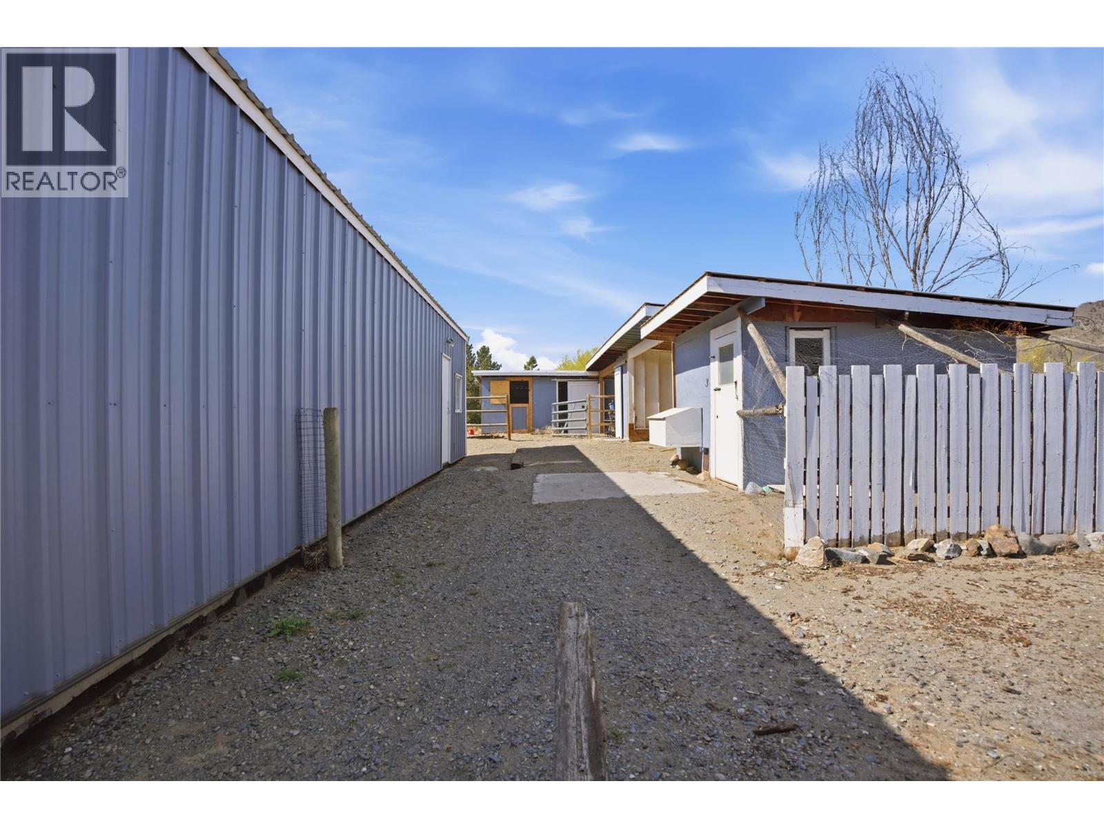 6857 Valley Road, Kamloops, British Columbia  V0K 2P0 - Photo 40 - 10377260