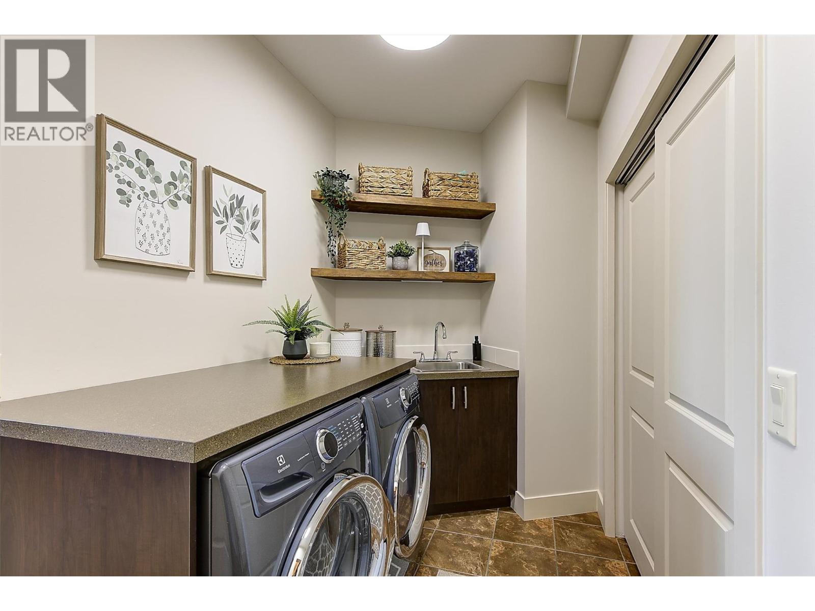 2546 Hedgestone Drive, West Kelowna, British Columbia  V4T 2Y3 - Photo 23 - 10384128