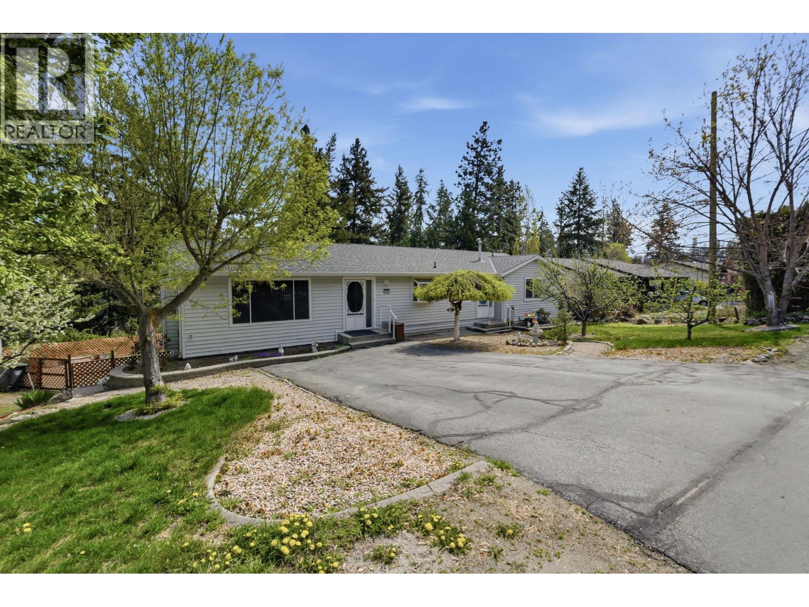 3193 Mcleod Road, West Kelowna, British Columbia  V4T 1A6 - Photo 1 - 10383841