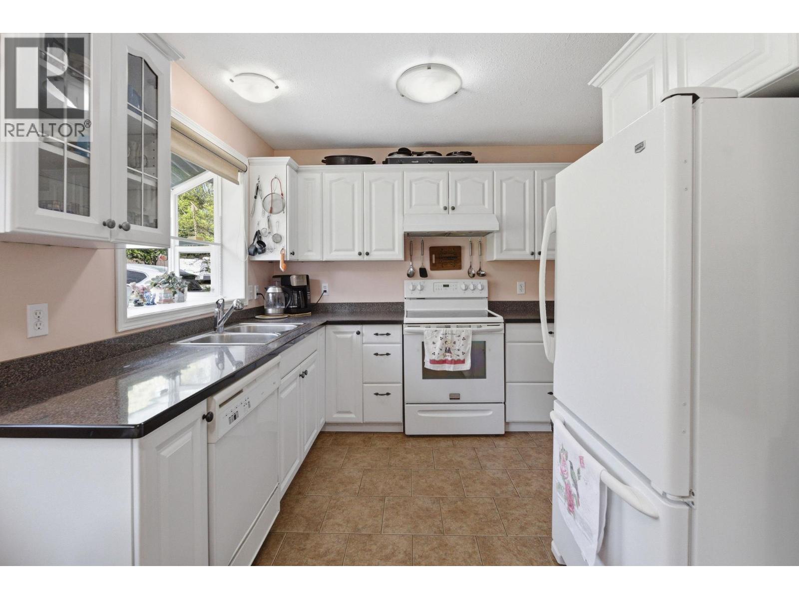 3193 Mcleod Road, West Kelowna, British Columbia  V4T 1A6 - Photo 14 - 10383841