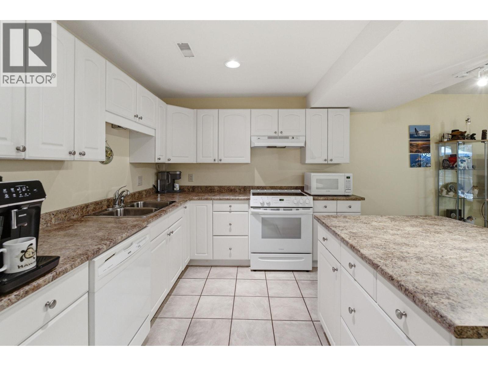 3193 Mcleod Road, West Kelowna, British Columbia  V4T 1A6 - Photo 25 - 10383841