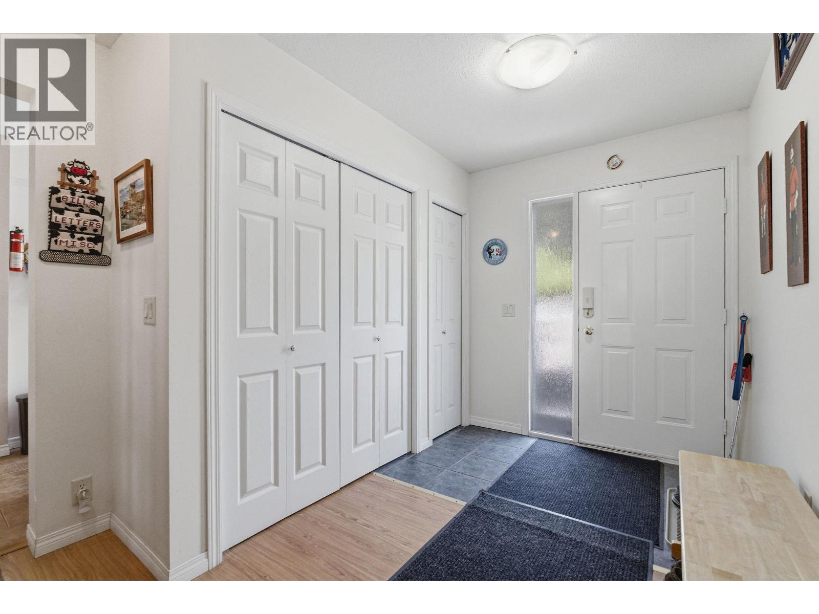 3193 Mcleod Road, West Kelowna, British Columbia  V4T 1A6 - Photo 4 - 10383841