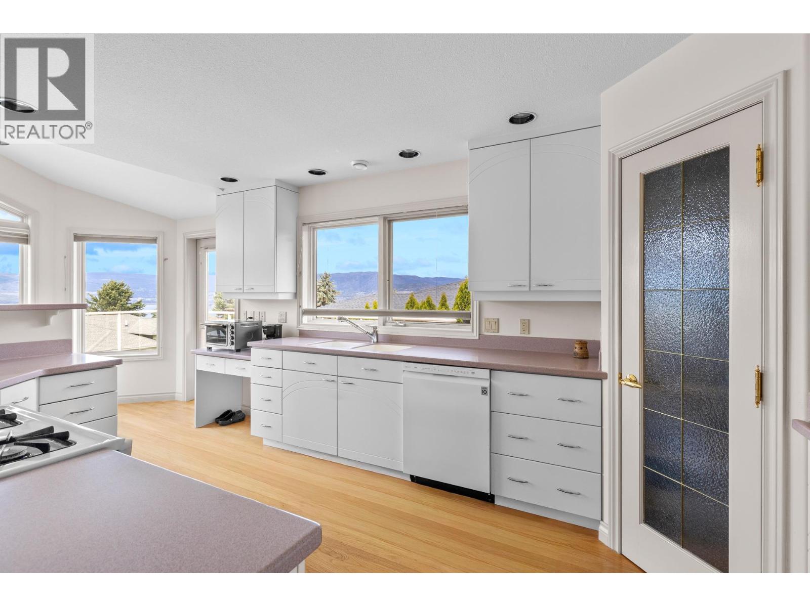 307 Sandpiper Court, Kelowna, British Columbia  V1W 4K7 - Photo 27 - 10383126