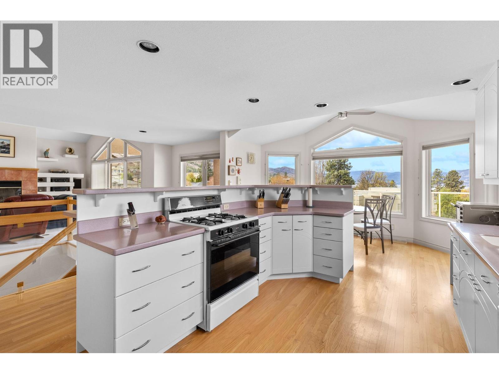 307 Sandpiper Court, Kelowna, British Columbia  V1W 4K7 - Photo 28 - 10383126