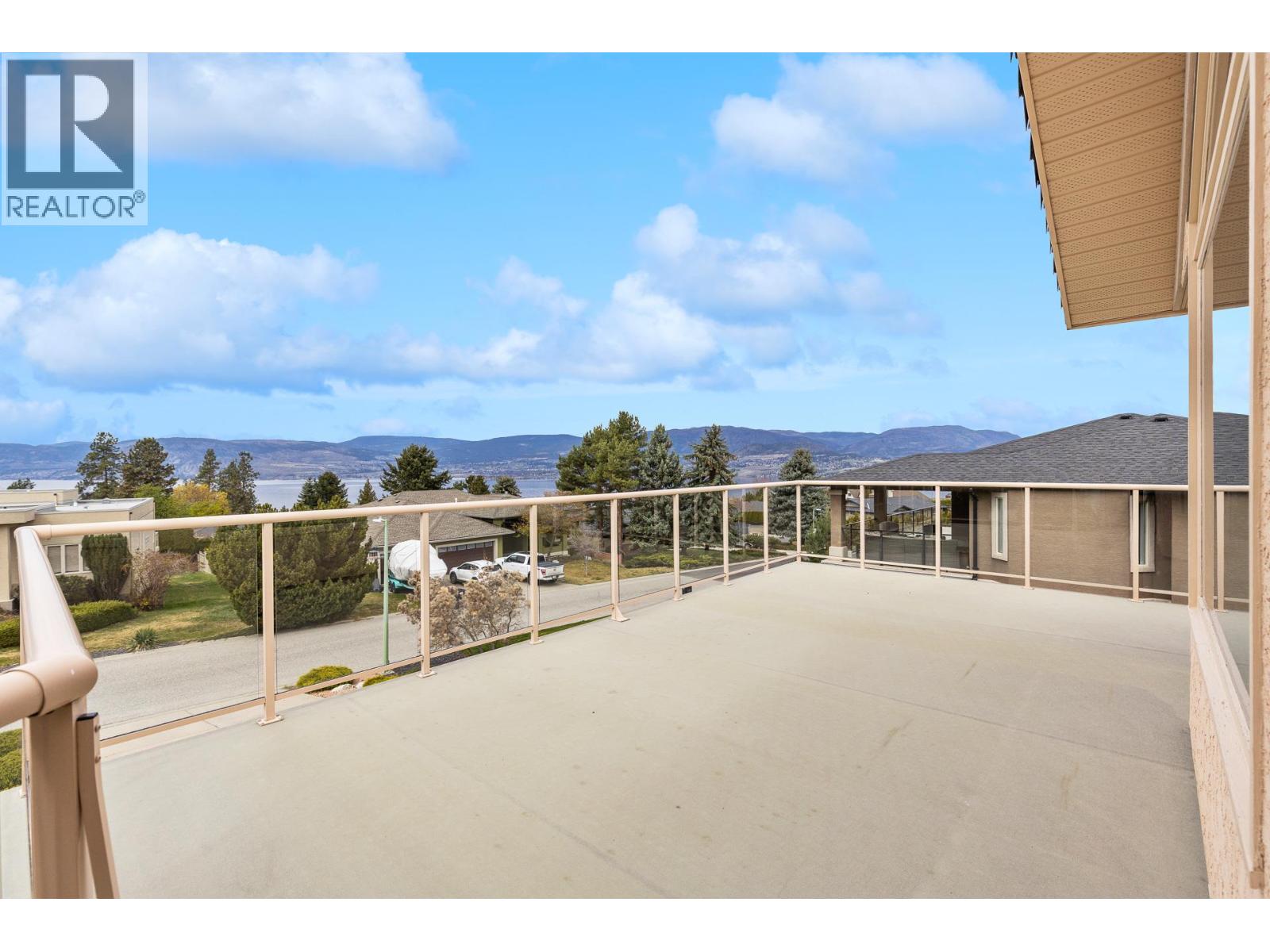 307 Sandpiper Court, Kelowna, British Columbia  V1W 4K7 - Photo 35 - 10383126