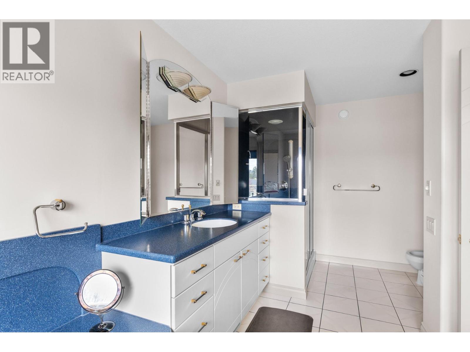 307 Sandpiper Court, Kelowna, British Columbia  V1W 4K7 - Photo 49 - 10383126