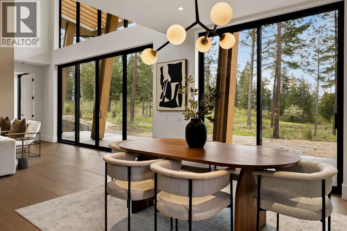 822 Predator Ridge Drive, Vernon, British Columbia  V1H 1G4 - Photo 14 - 10384486