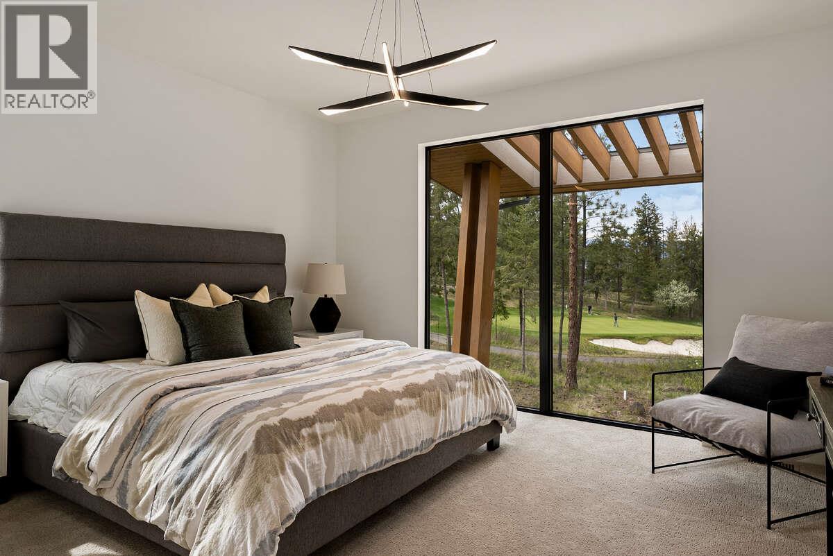 822 Predator Ridge Drive, Vernon, British Columbia  V1H 1G4 - Photo 19 - 10384486