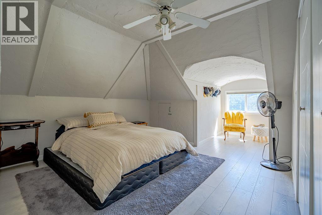 2465 3a Highway, Nelson, British Columbia  V1L 6K7 - Photo 17 - 10384192