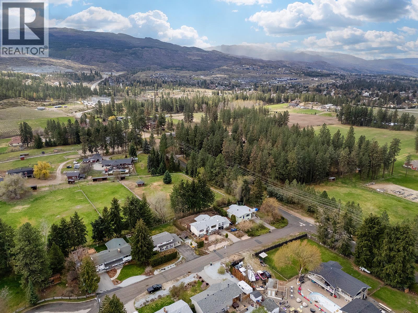 2085 Ruby Road, Kelowna, British Columbia  V1W 4B9 - Photo 62 - 10384160