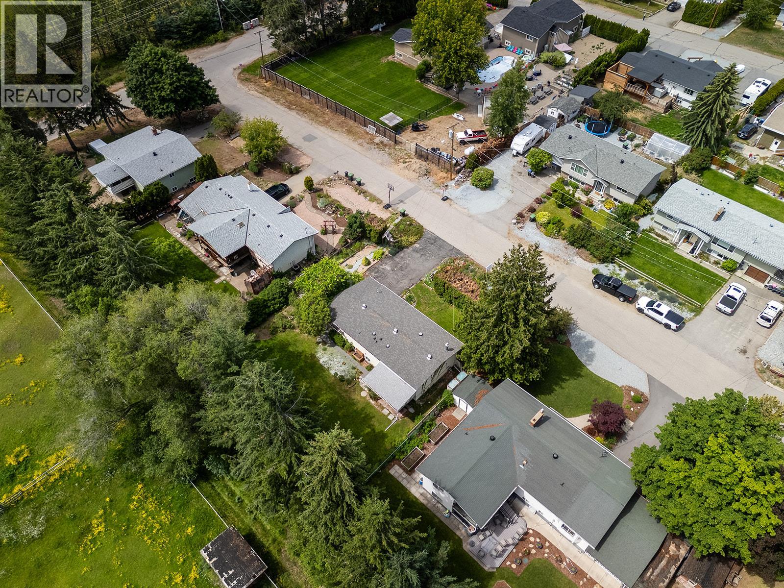 2085 Ruby Road, Kelowna, British Columbia  V1W 4B9 - Photo 66 - 10384160