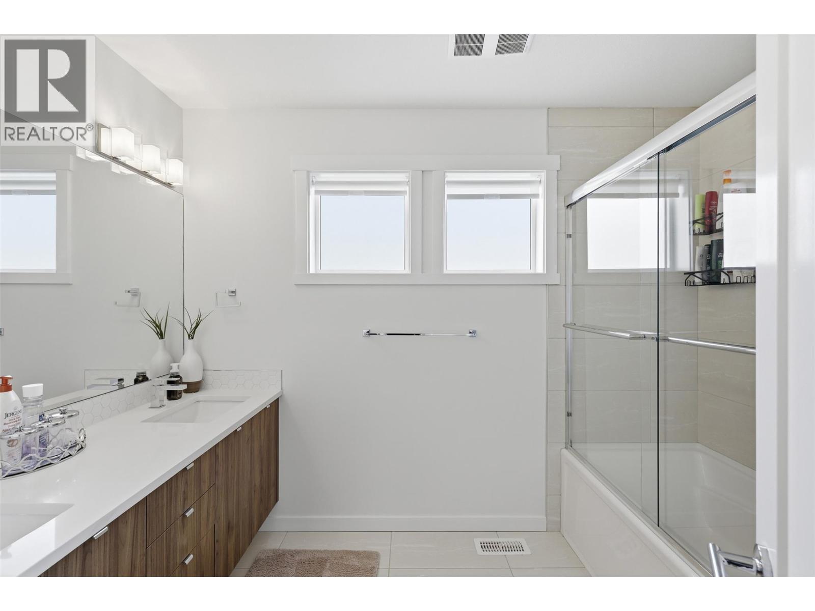 833 Woodrush Drive, Kamloops, British Columbia  V2B 0E3 - Photo 27 - 10384142