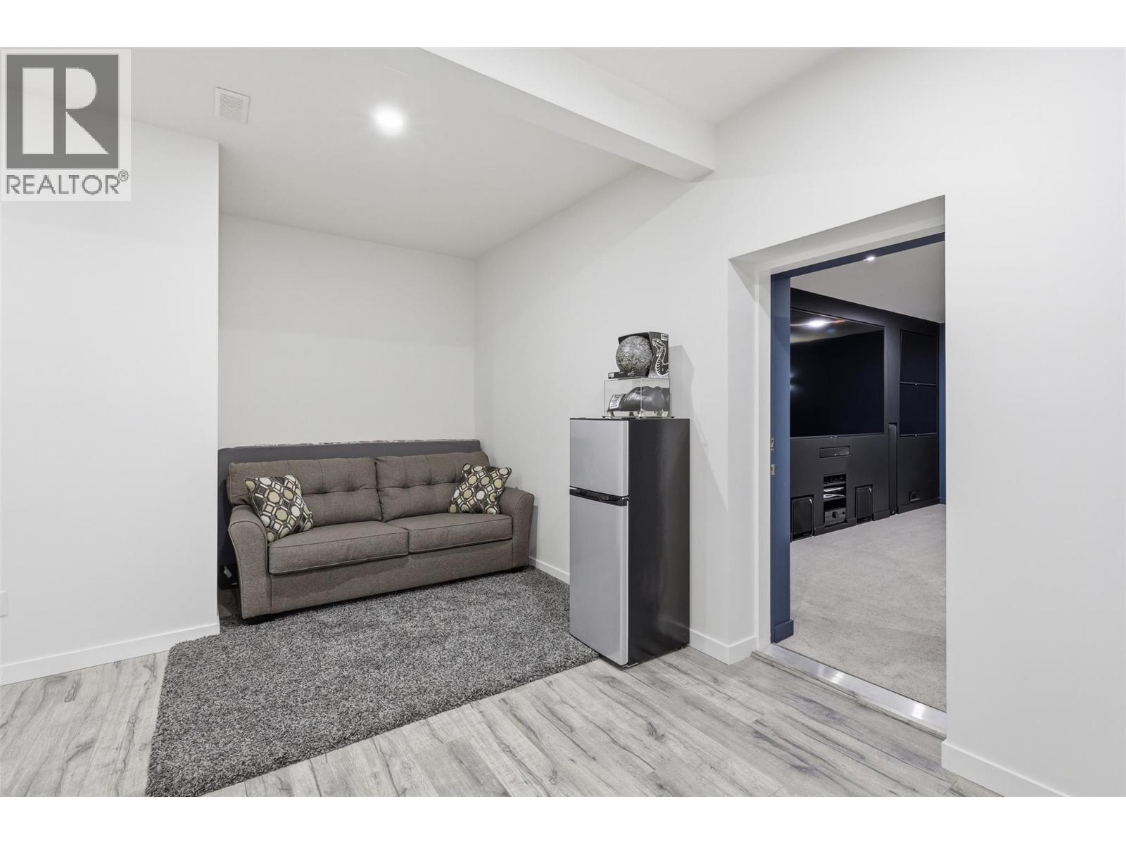 833 Woodrush Drive, Kamloops, British Columbia  V2B 0E3 - Photo 29 - 10384142