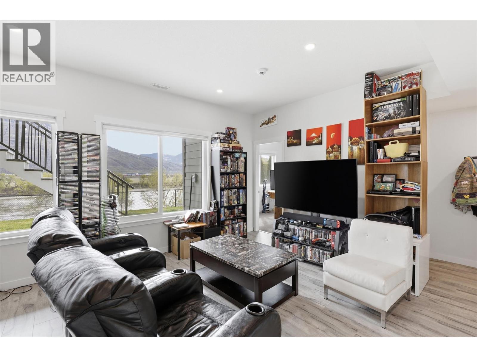 833 Woodrush Drive, Kamloops, British Columbia  V2B 0E3 - Photo 34 - 10384142