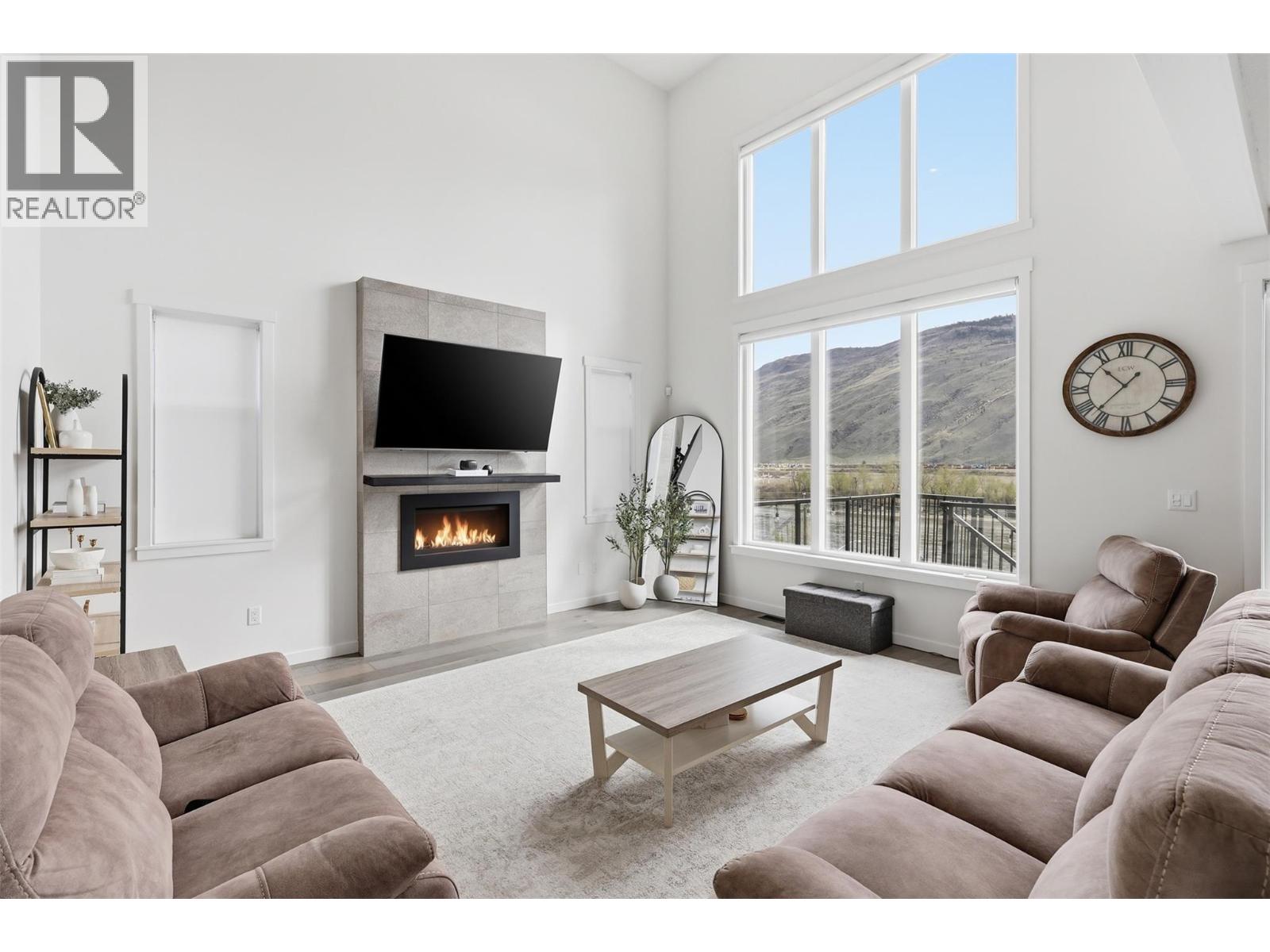 833 Woodrush Drive, Kamloops, British Columbia  V2B 0E3 - Photo 5 - 10384142