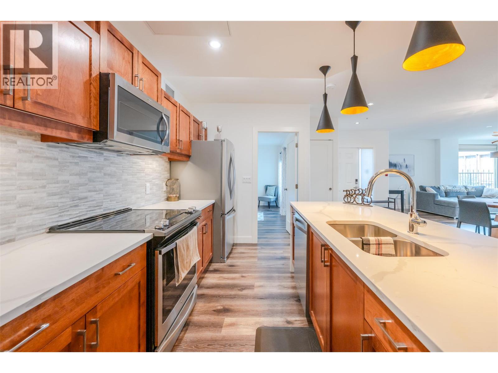 250 Marina Way Unit# 101, Penticton, British Columbia  V2A 1H4 - Photo 11 - 10383943