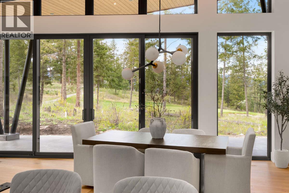 818 Predator Ridge Drive, Vernon, British Columbia  V1H 1G4 - Photo 20 - 10384501