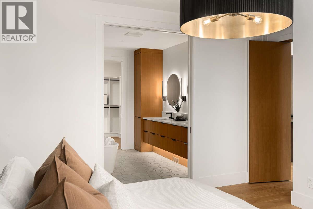 818 Predator Ridge Drive, Vernon, British Columbia  V1H 1G4 - Photo 25 - 10384501