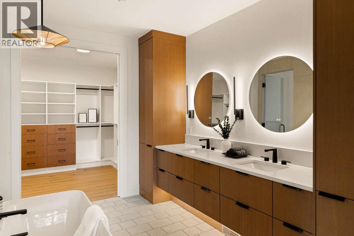 818 Predator Ridge Drive, Vernon, British Columbia  V1H 1G4 - Photo 26 - 10384501