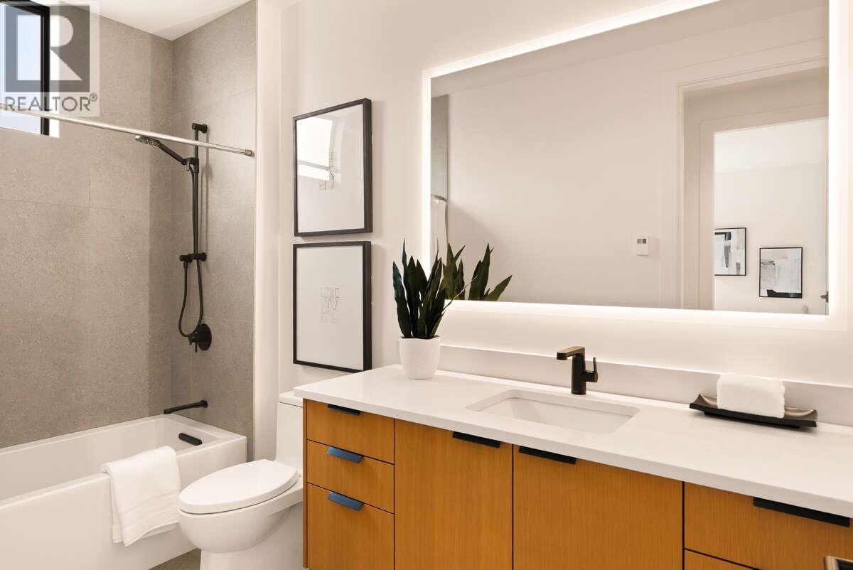 818 Predator Ridge Drive, Vernon, British Columbia  V1H 1G4 - Photo 30 - 10384501