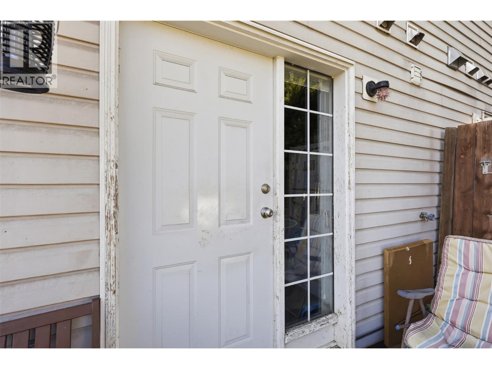 249 Juniper Avenue, Kamloops, British Columbia  V2B 1H8 - Photo 18 - 10384503