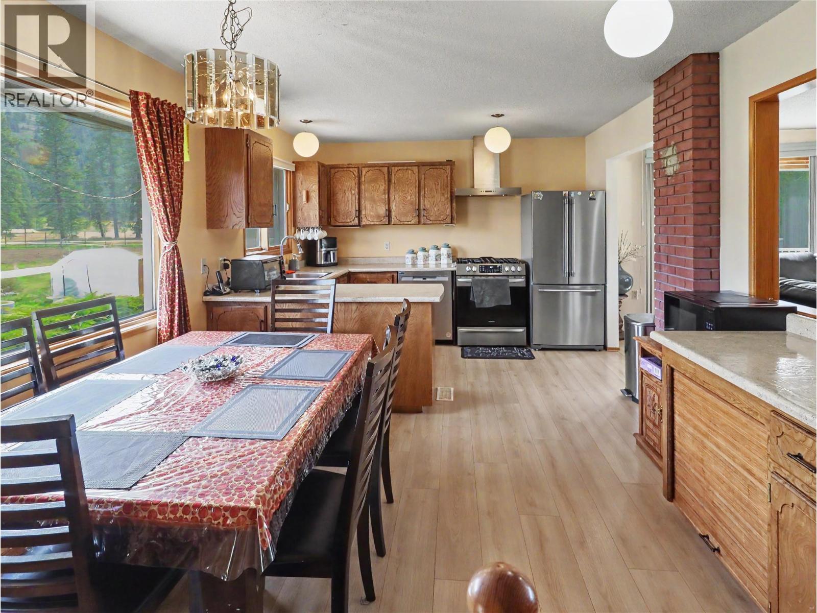 3845 Carson Road, Grand Forks, British Columbia  V0H 1H4 - Photo 13 - 10384493