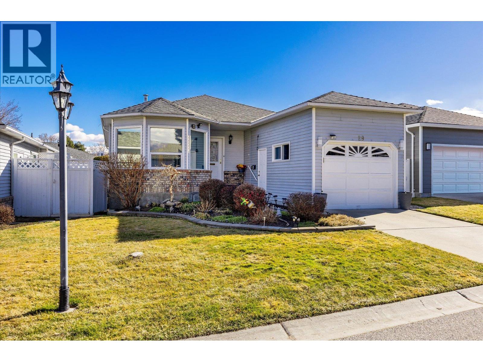 1101 Cameron Avenue Unit# 29, Kelowna, British Columbia  V1Y 8V7 - Photo 1 - 10384484