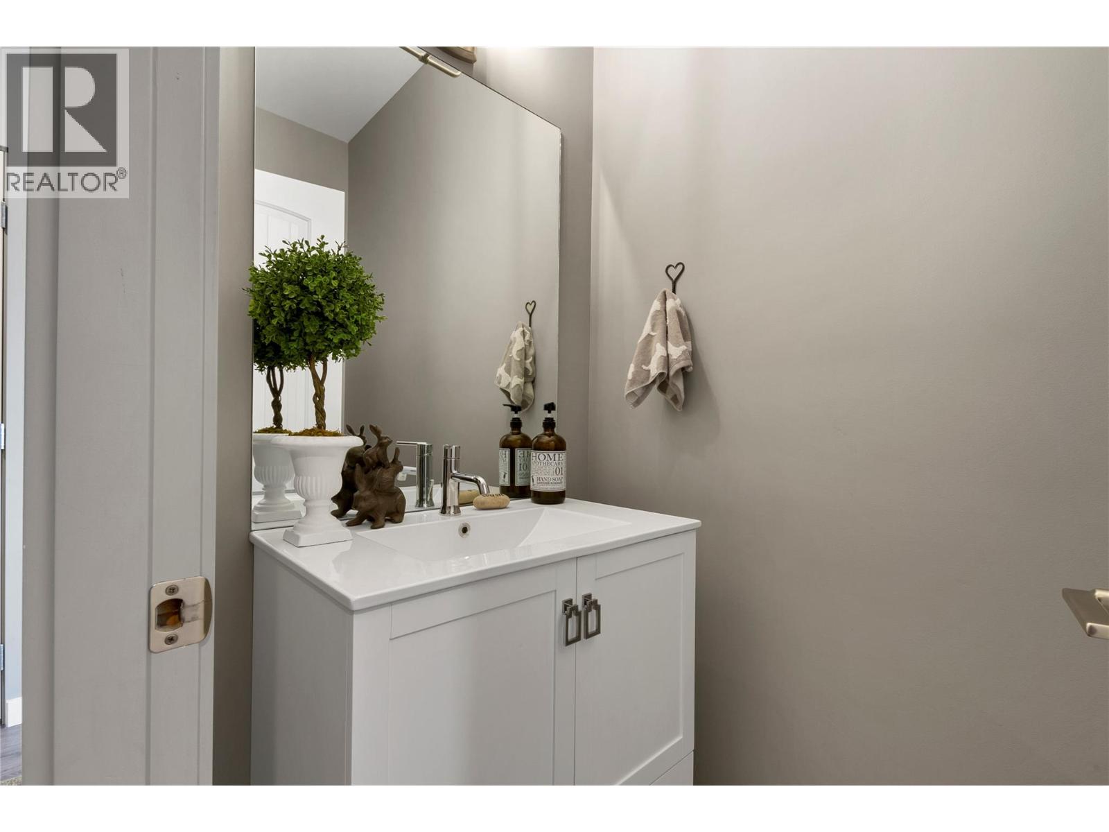 595 Vineyard Way N Unit# 31, Vernon, British Columbia  V1H 2M2 - Photo 31 - 10384238