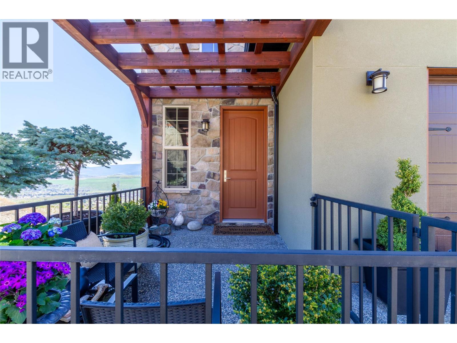 595 Vineyard Way N Unit# 31, Vernon, British Columbia  V1H 2M2 - Photo 5 - 10384238