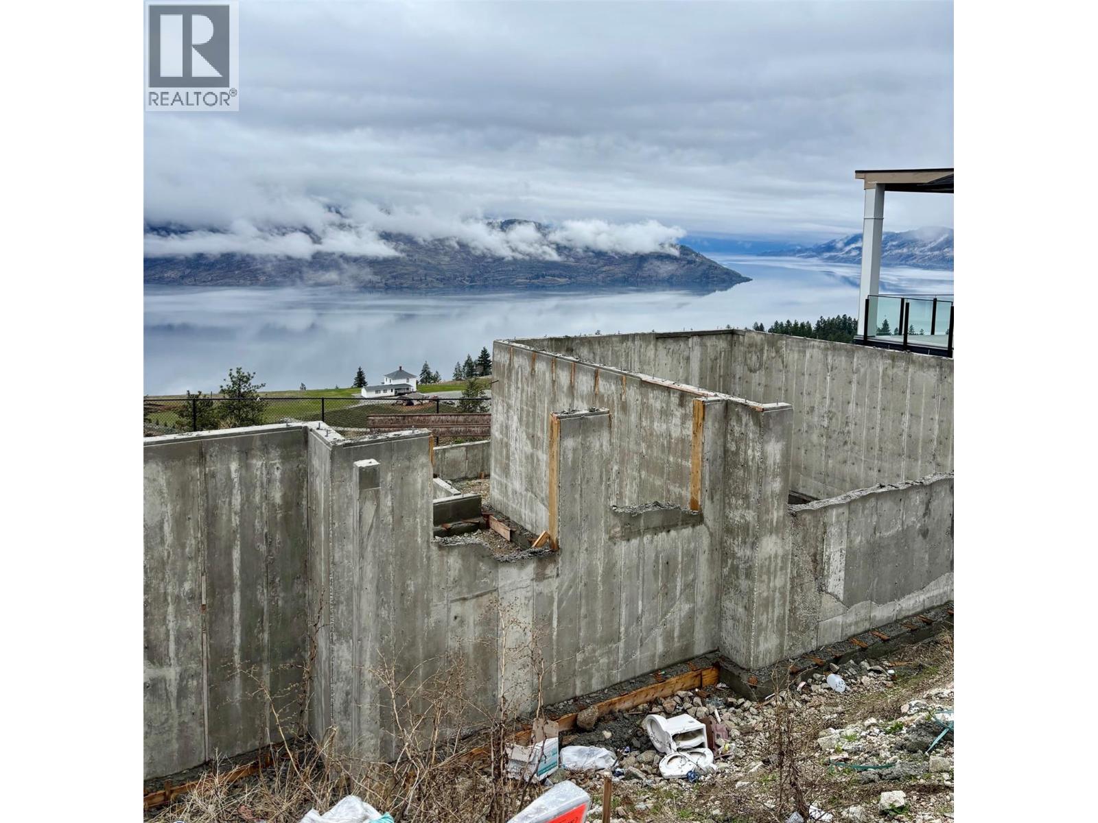 6050 Gerrie Road, Peachland, British Columbia  V0H 1X4 - Photo 9 - 10384012