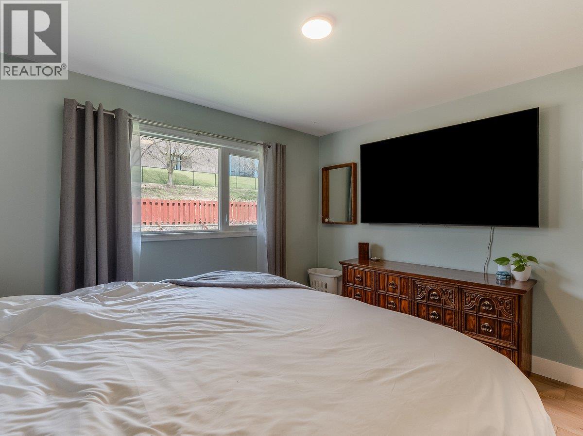 3557 Highway Drive, Trail, British Columbia  V1R 2T9 - Photo 20 - 10384413