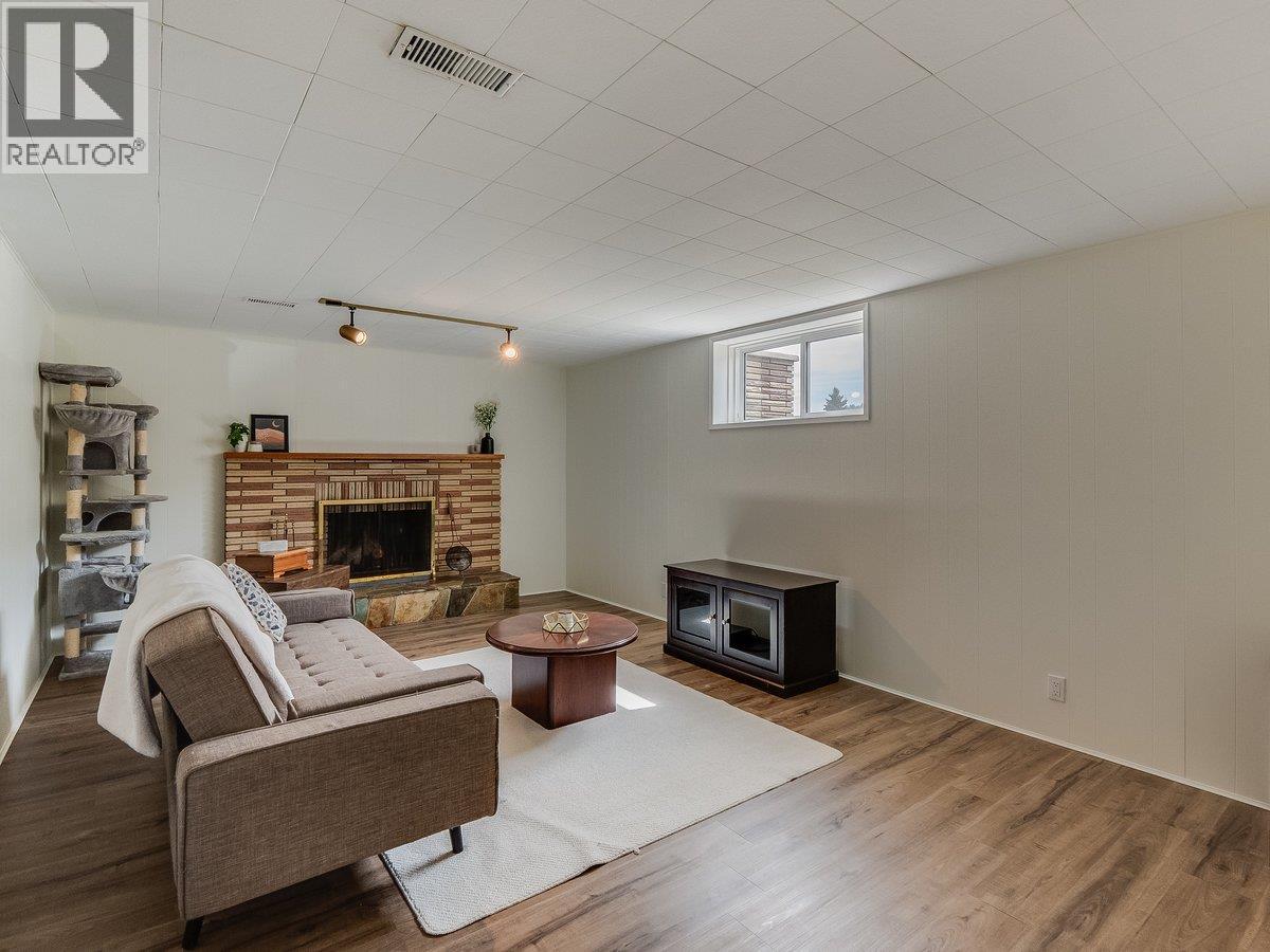 3557 Highway Drive, Trail, British Columbia  V1R 2T9 - Photo 29 - 10384413