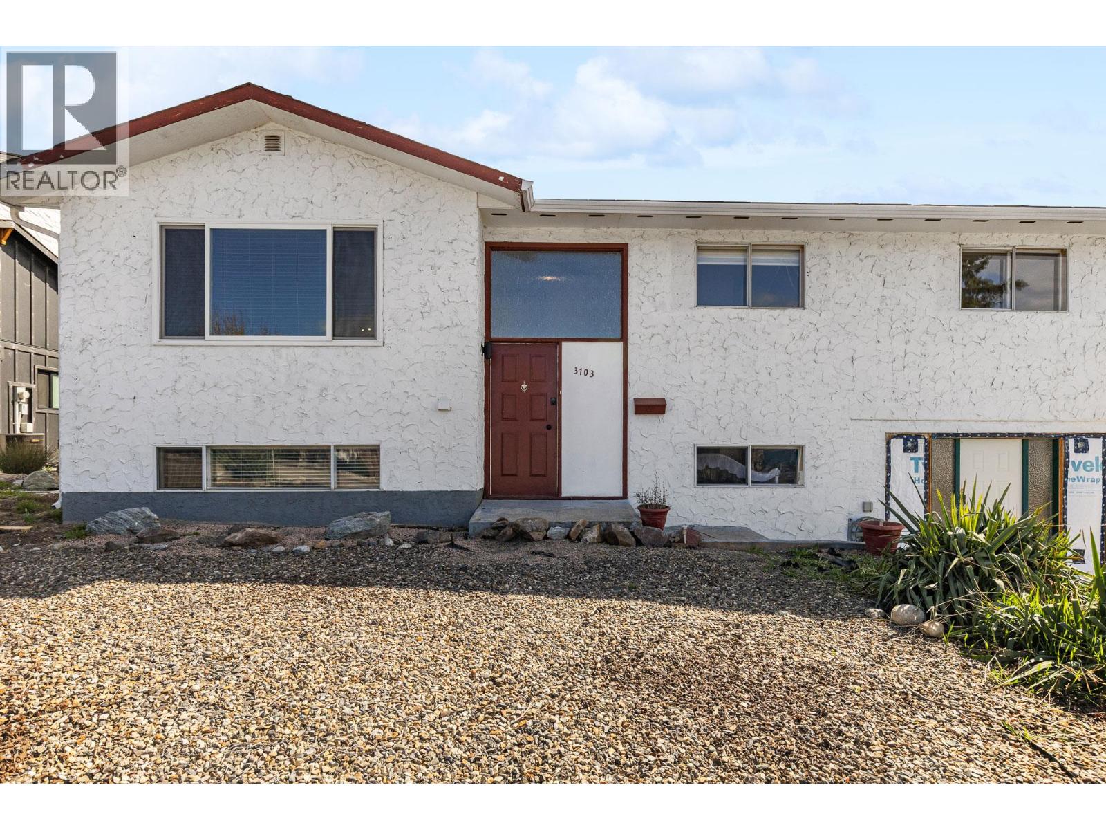 3103 13th Street, Vernon, British Columbia  V1T 6T6 - Photo 1 - 10384177