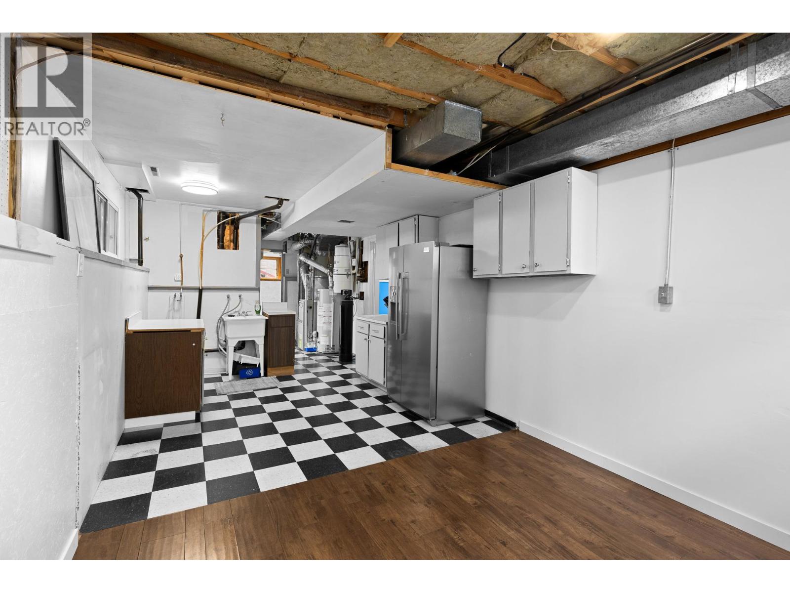 3103 13th Street, Vernon, British Columbia  V1T 6T6 - Photo 39 - 10384177