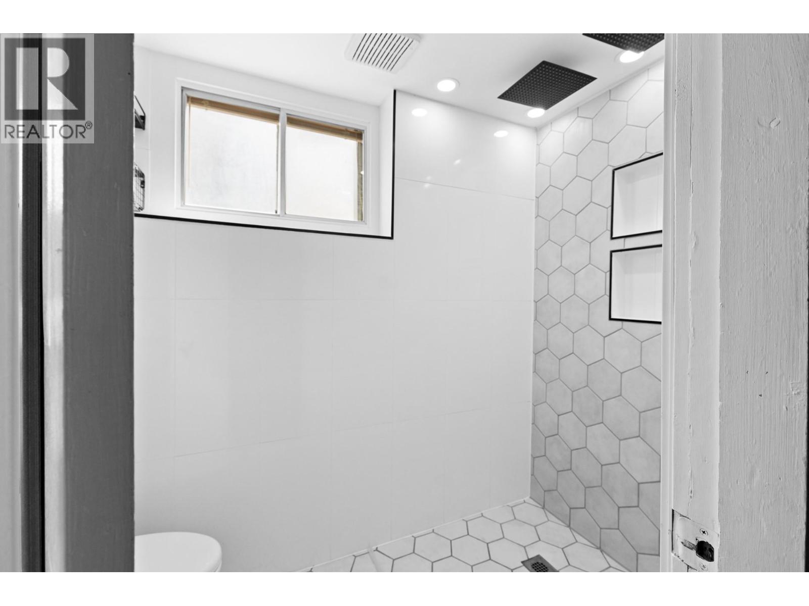 3103 13th Street, Vernon, British Columbia  V1T 6T6 - Photo 42 - 10384177