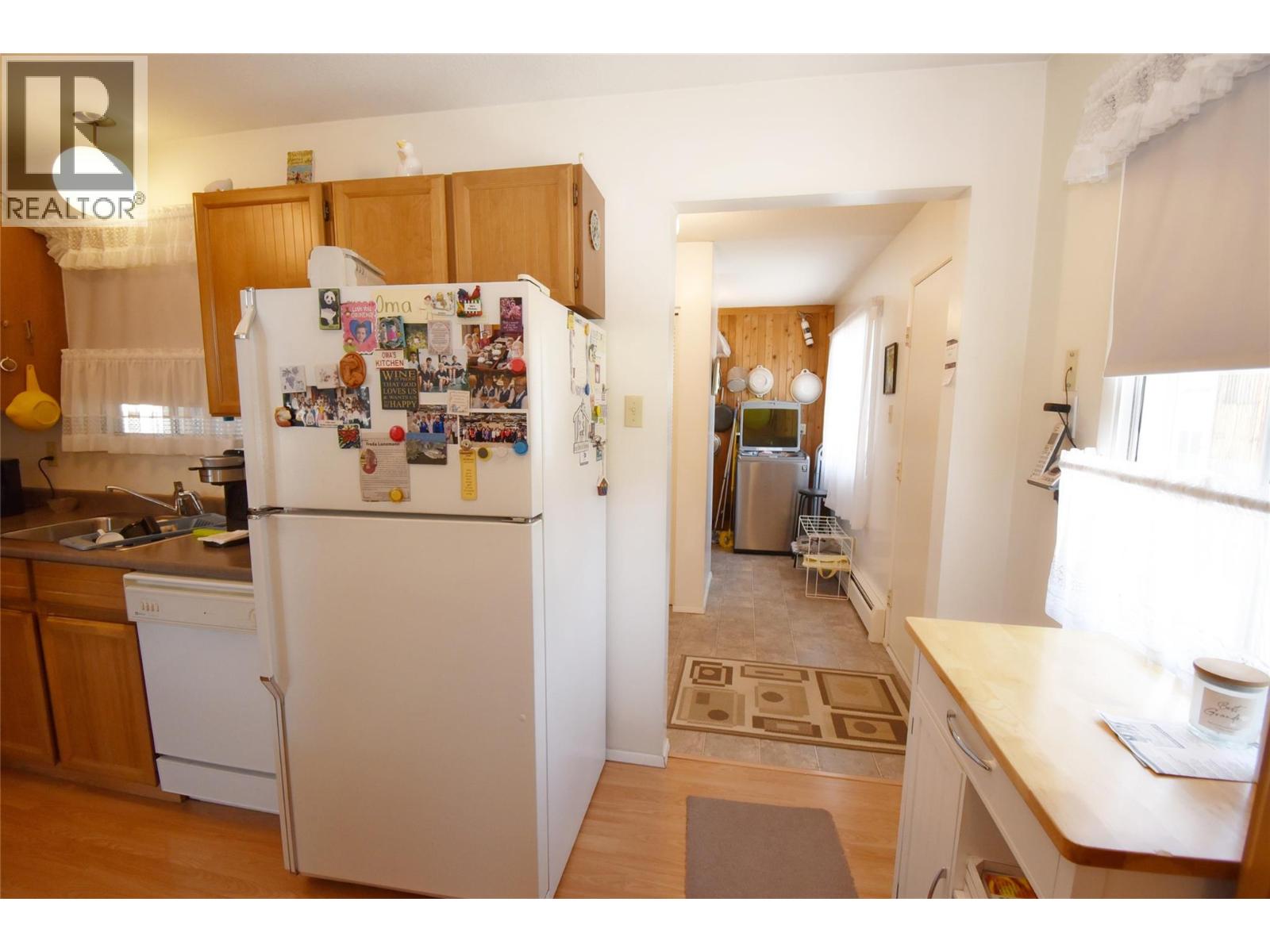 5755 Mcclure Road, Vernon, British Columbia  V1B 3R1 - Photo 14 - 10384060