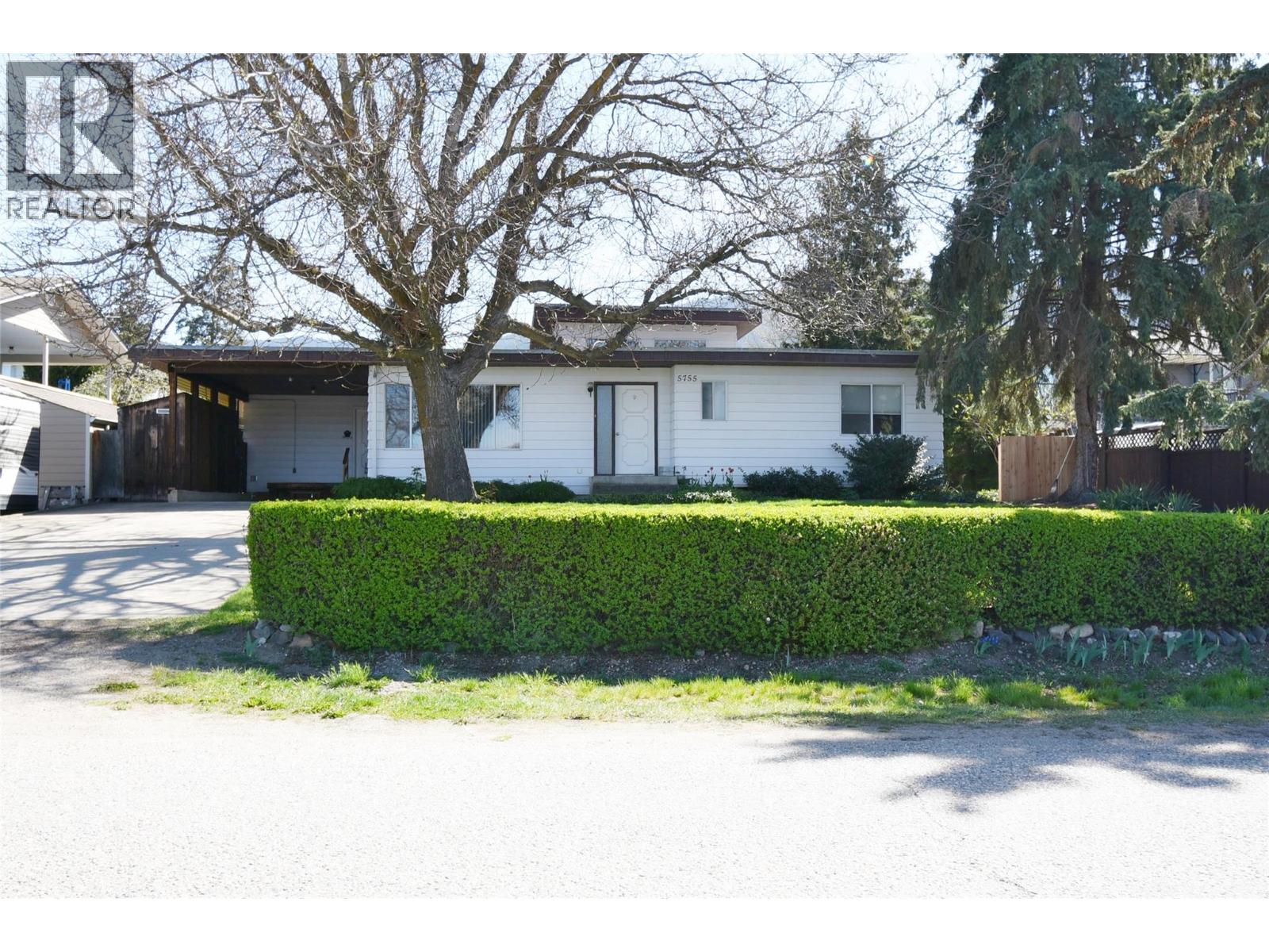 5755 Mcclure Road, Vernon, British Columbia  V1B 3R1 - Photo 2 - 10384060