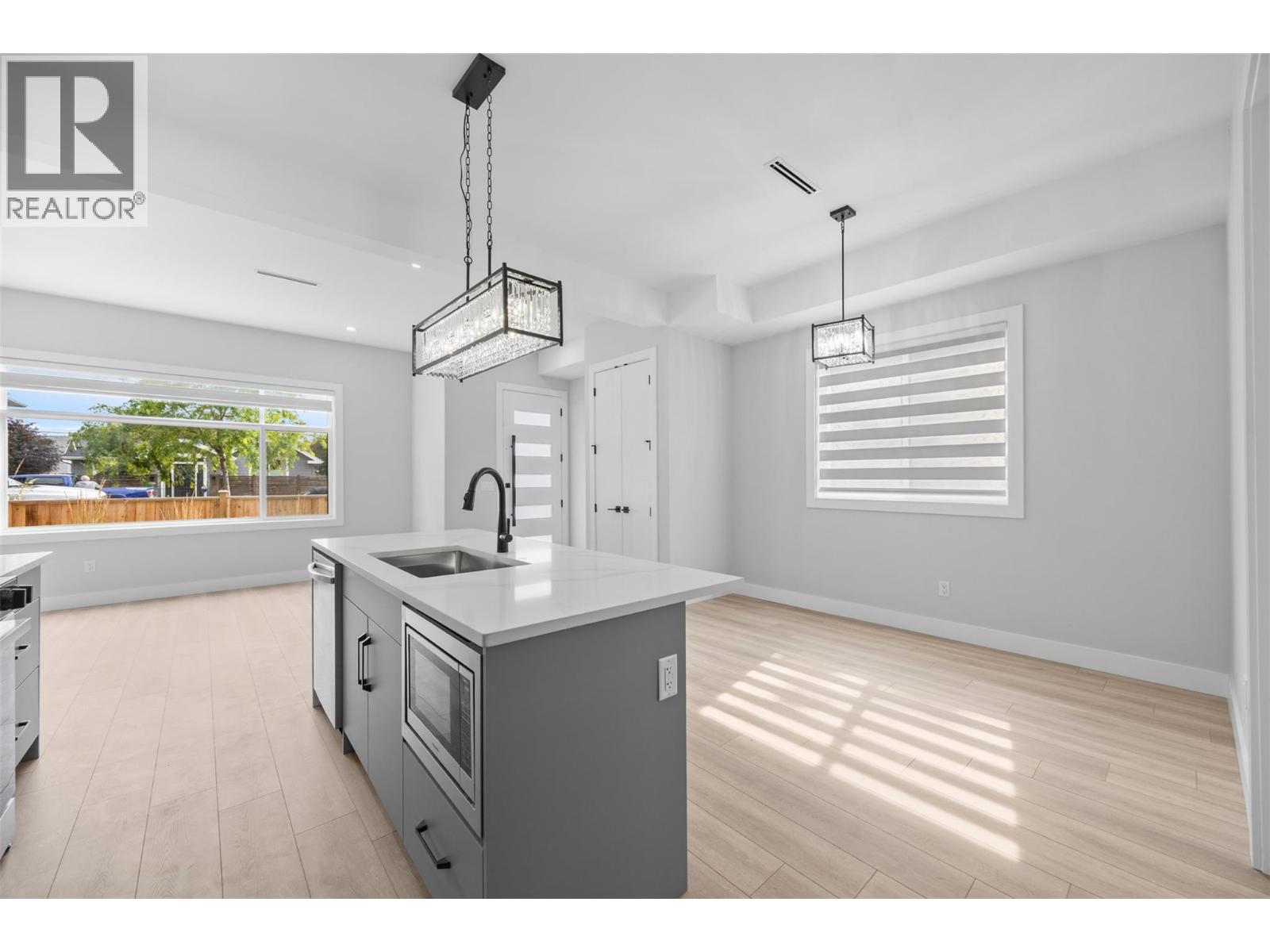 954 Stockwell Avenue Unit# 1, Kelowna, British Columbia  V1Y 6W2 - Photo 10 - 10382162