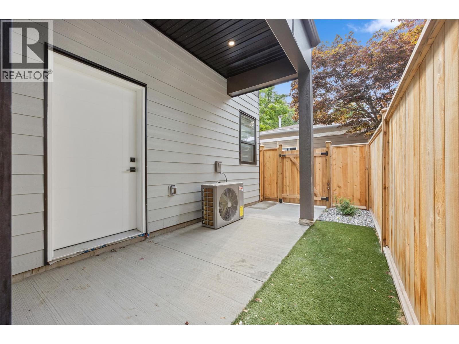 954 Stockwell Avenue Unit# 1, Kelowna, British Columbia  V1Y 6W2 - Photo 14 - 10382162