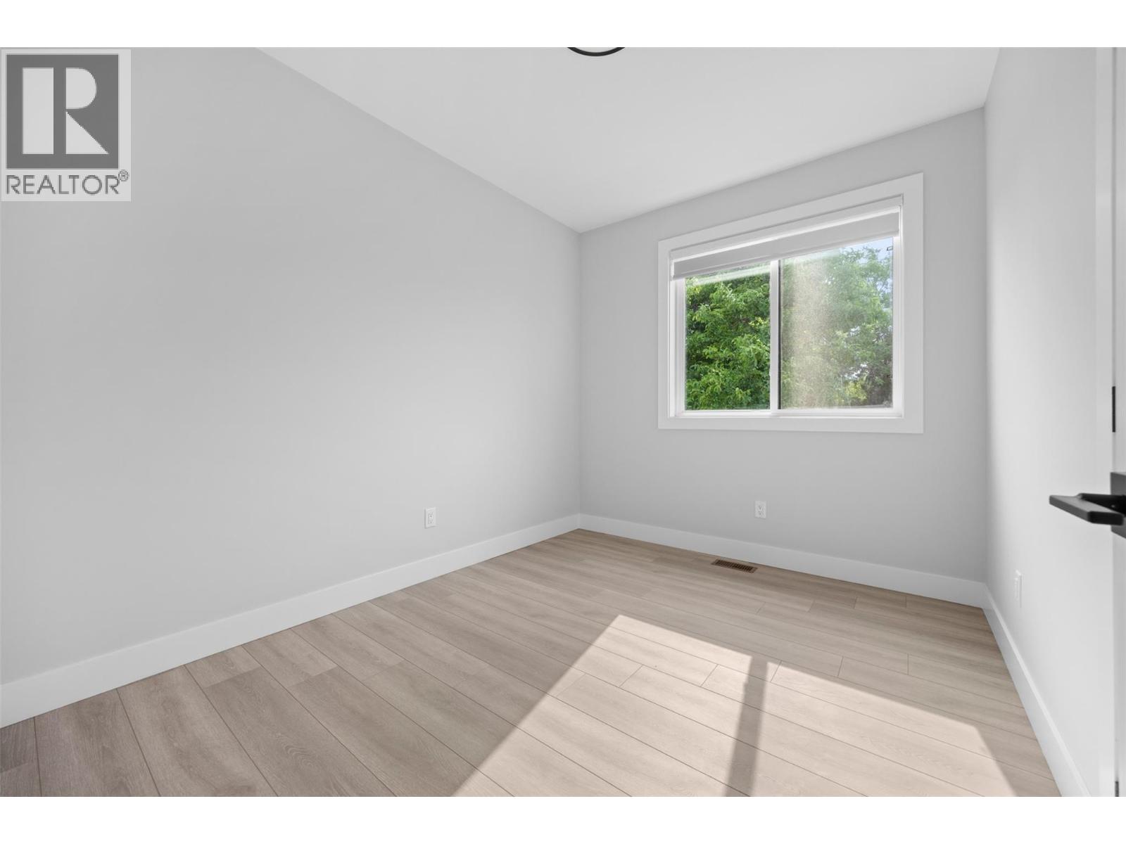 954 Stockwell Avenue Unit# 1, Kelowna, British Columbia  V1Y 6W2 - Photo 19 - 10382162