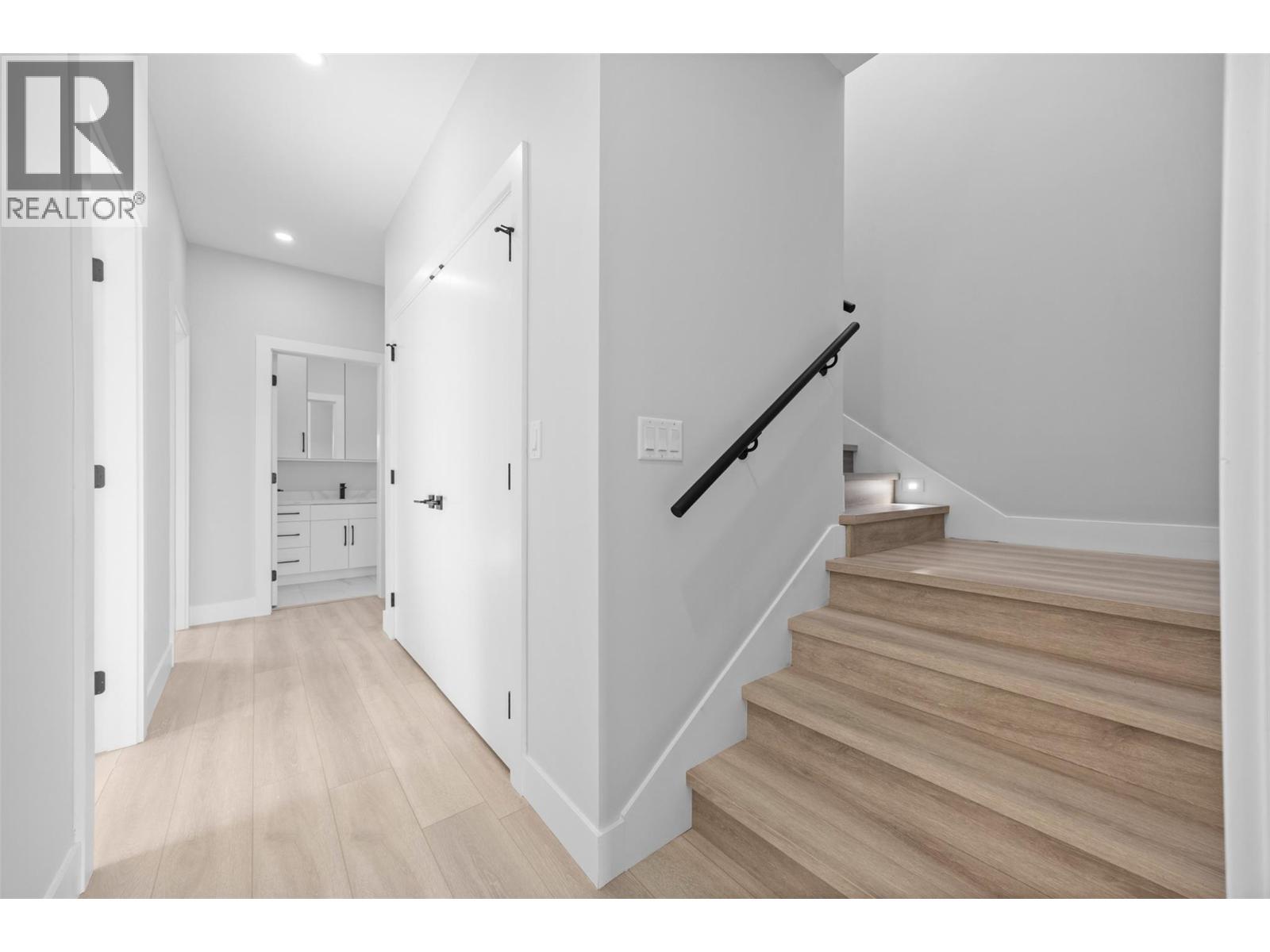 954 Stockwell Avenue Unit# 1, Kelowna, British Columbia  V1Y 6W2 - Photo 24 - 10382162