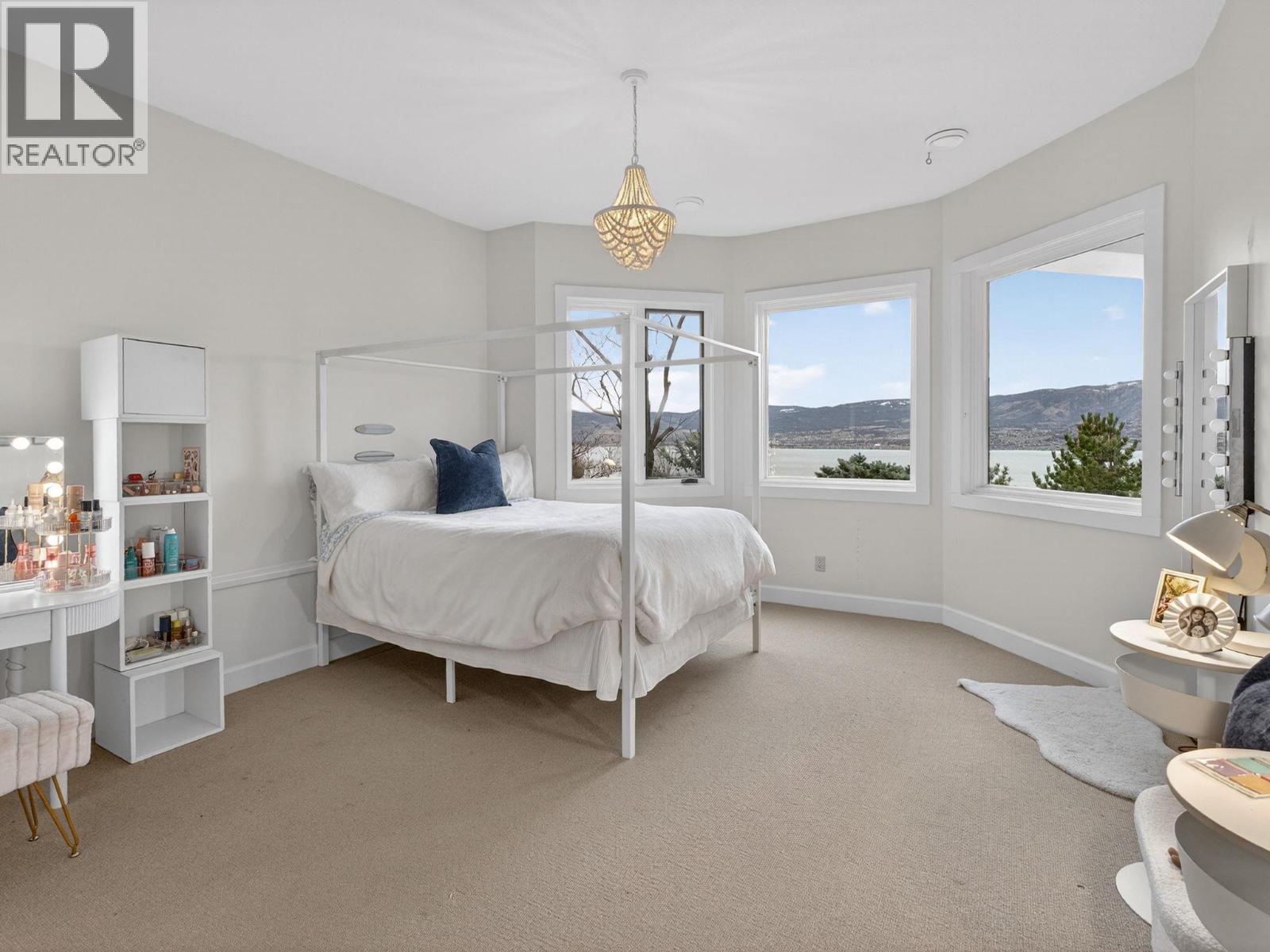 390 Okaview Road, Kelowna, British Columbia  V1W 4K3 - Photo 47 - 10378222