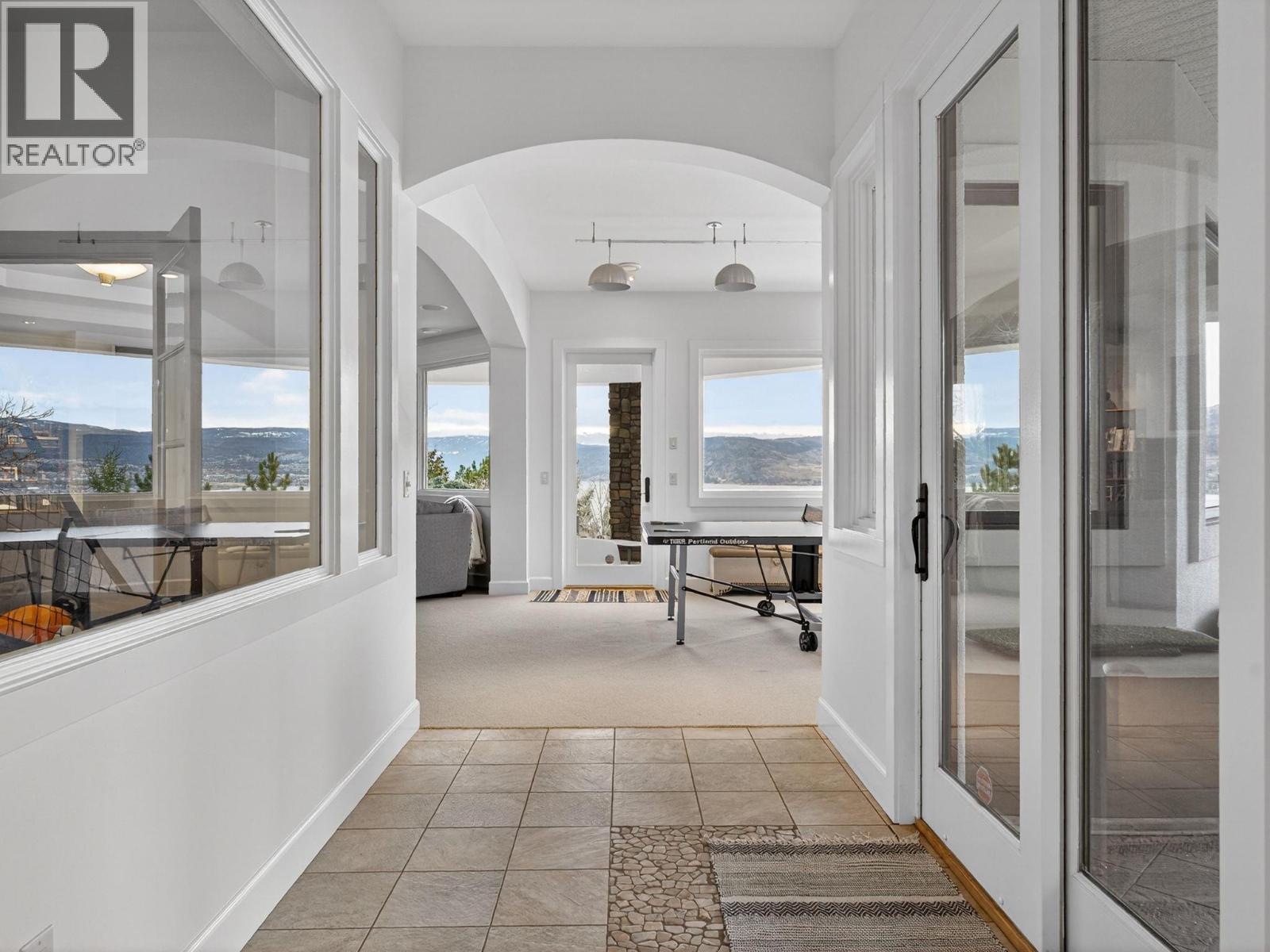 390 Okaview Road, Kelowna, British Columbia  V1W 4K3 - Photo 53 - 10378222