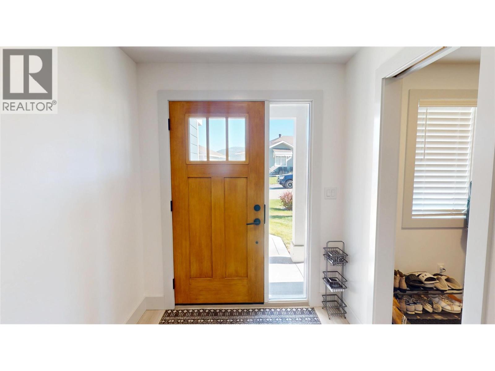 365 Legacy Lookout, Cranbrook, British Columbia  V1C 0E4 - Photo 5 - 10384497