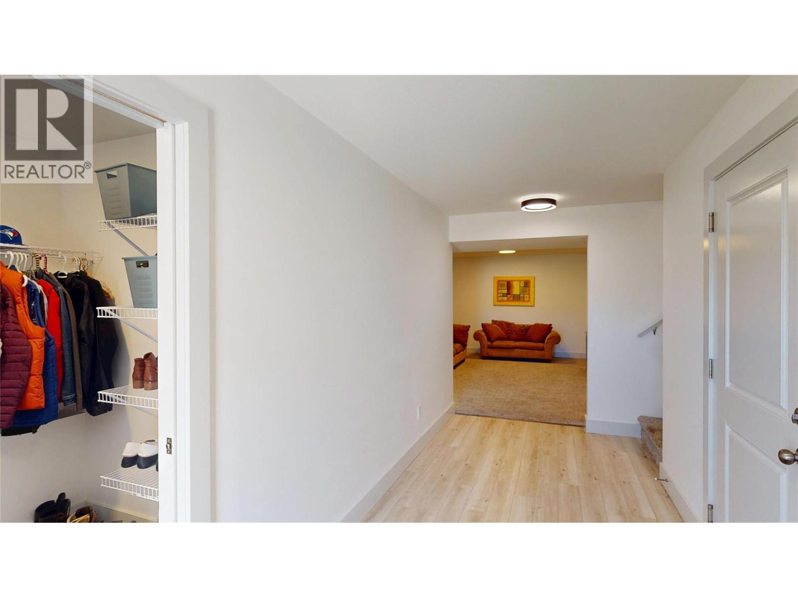 365 Legacy Lookout, Cranbrook, British Columbia  V1C 0E4 - Photo 6 - 10384497