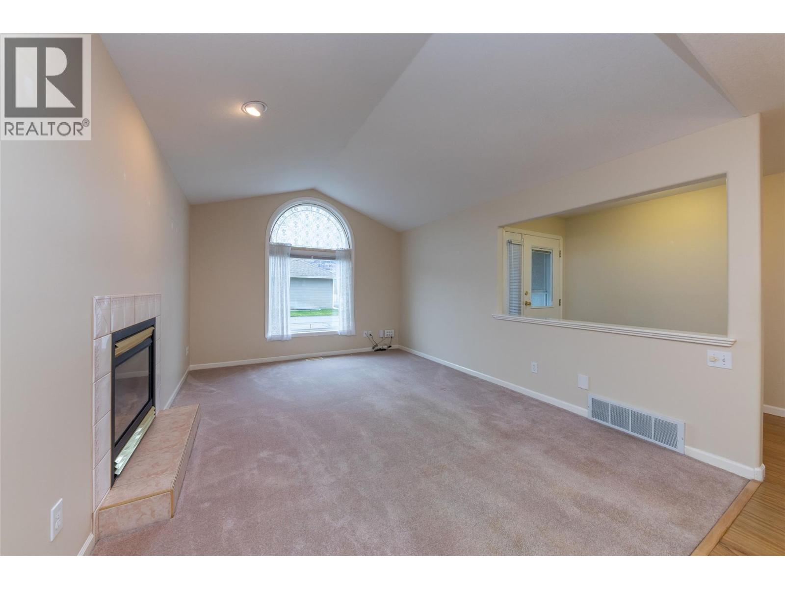 723 Singh Street Unit# 3, Kamloops, British Columbia  V2B 5C5 - Photo 7 - 10384496