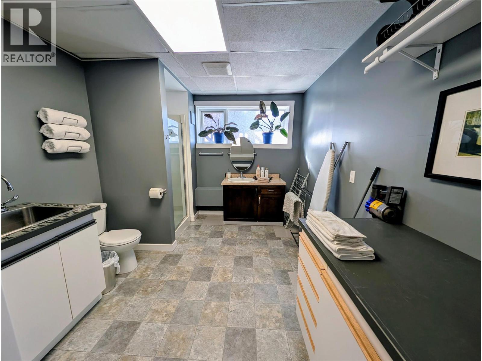 348 Daladon Place, Logan Lake, British Columbia  V0K 1W0 - Photo 18 - 10384476